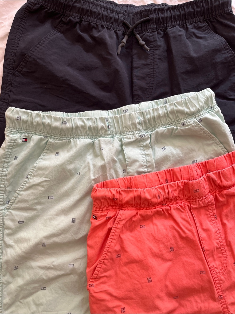 Tommy Hilfiger & Bass Outdoor Youth Boys Shorts in Black, Mint, Coral